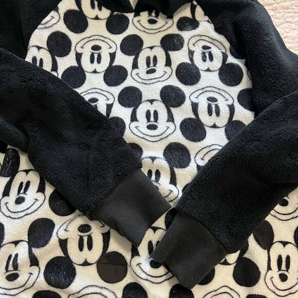 Disney Jerry Leigh  black /white Girl hoodie size M - Picture 4 of 6